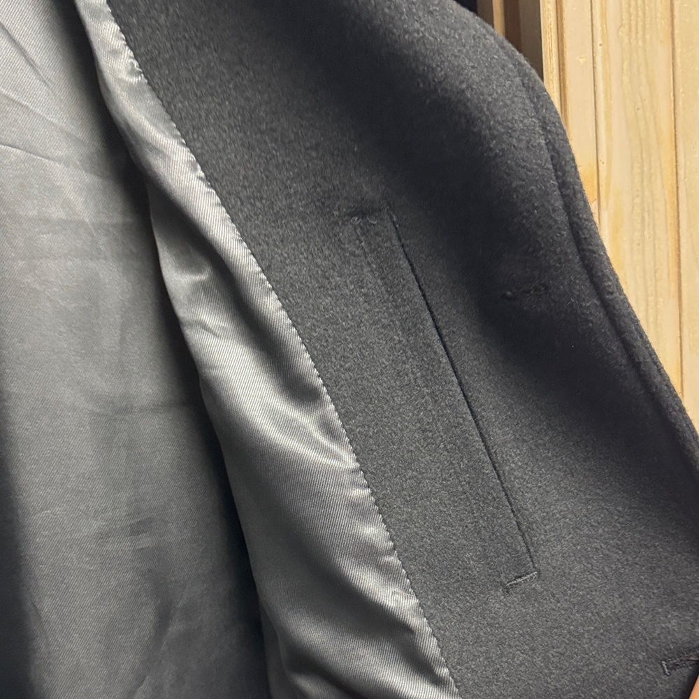 Cole Haan signature Peacoat - Picture 3 of 4